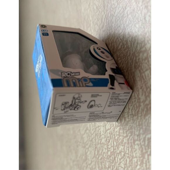 Mini Brands WowWee Robot Toy Zuru RC Mini MiP #32-5 Surprise Series 2 - Picture 3 of 4